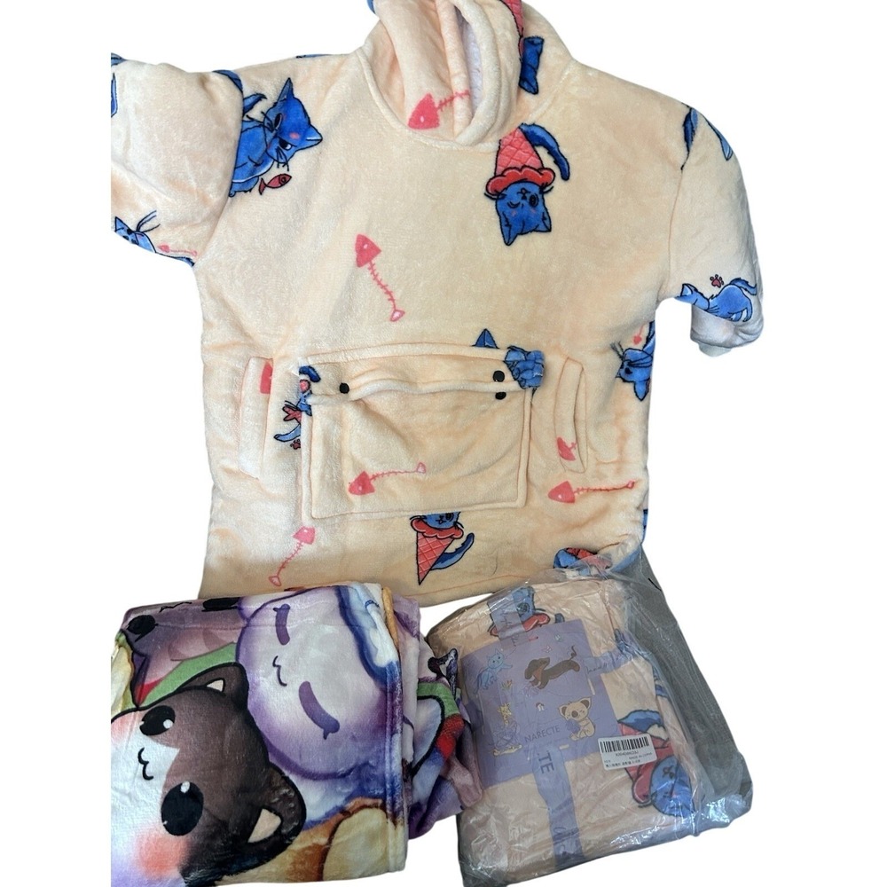 Narecte Kids Wearable Hoodie Blanket and Matching Cat Plush Throw Set Peach